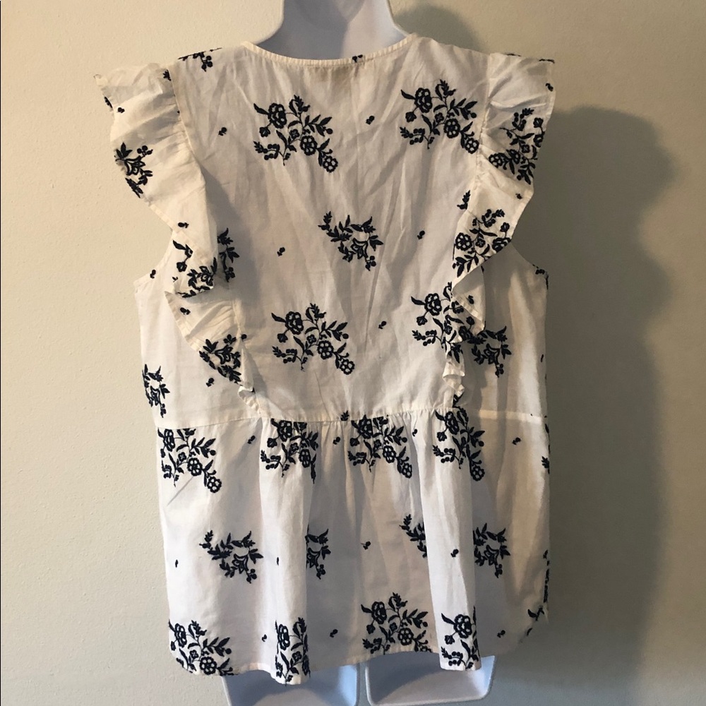 Loft Top - Picture 3 of 5